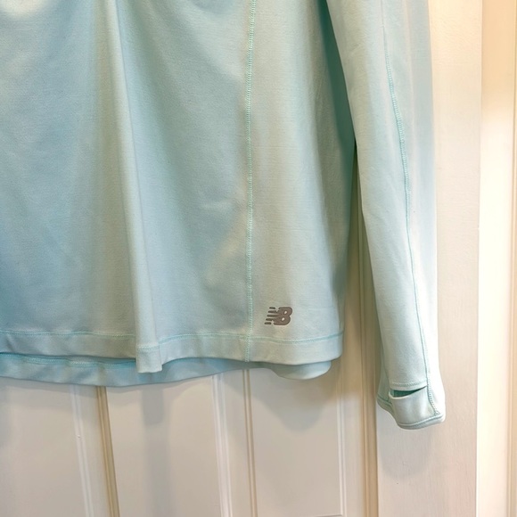 New Balance NB DRY Pullover Athletic Wear with Zipper and Back Pockets sz.L - Picture 2 of 11